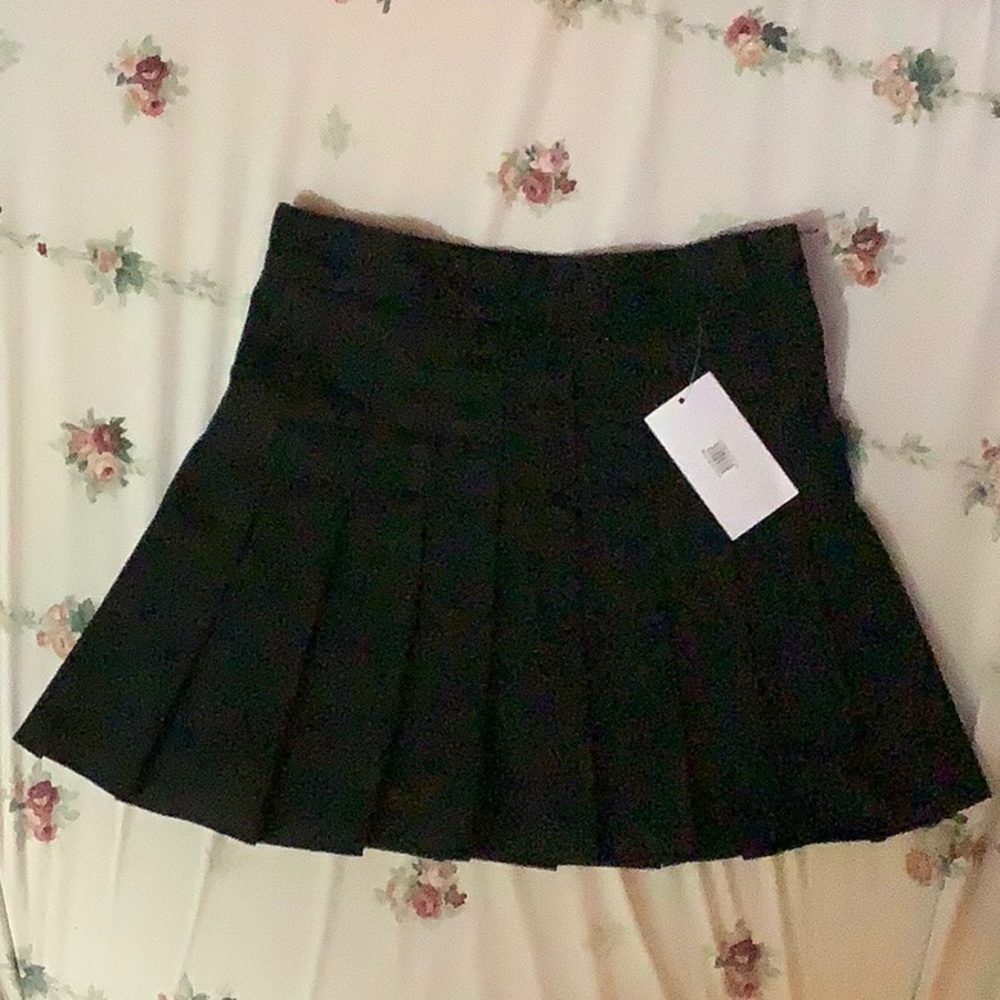 Rare Brandy Melville Black Pleated Skirt